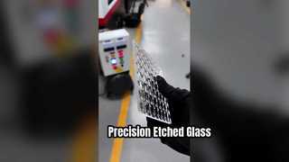 สี่เหลี่ยมตัดด้วยเลเซอร์แก้วแกะสลักสีขาวพิเศษ 4 มม